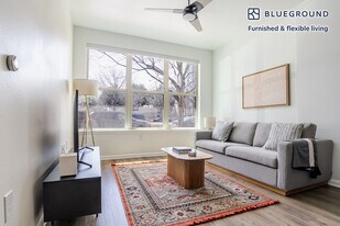 3210 Esperanza Crossing, Unit SI FL1-ID300 in Austin, TX - Building Photo