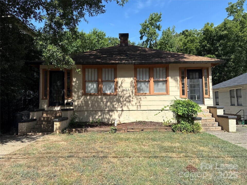 1433 Pecan Ave in Charlotte, NC - Building Photo
