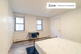 Private bedroom in 5 bed/2 bath Home in Boston, MA - Building Photo - Building Photo