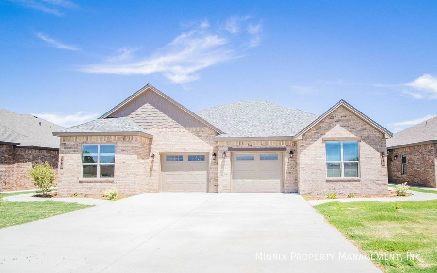 1613 102nd St in Lubbock, TX - Building Photo