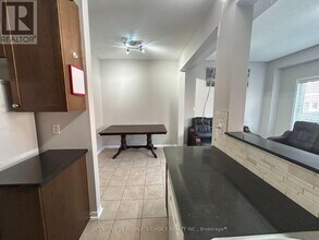 80 Gulfbrook Cir in Brampton, ON - Building Photo - Building Photo