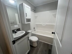 2394 E Birch Dr in Kawkawlin, MI - Building Photo - Building Photo