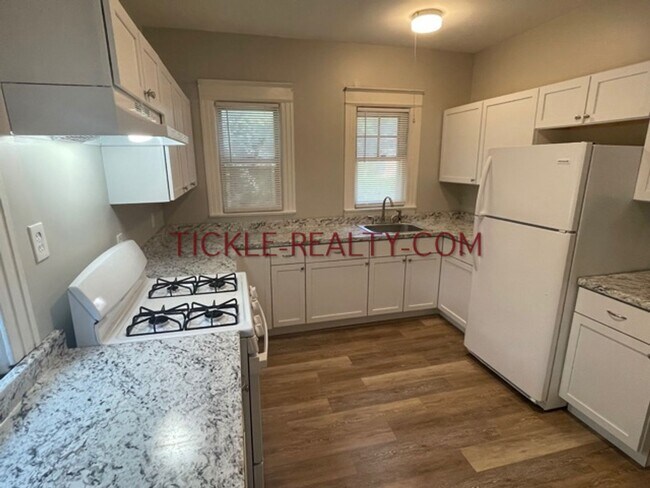 33 Suter Terrace in Rochester, NY - Building Photo - Building Photo