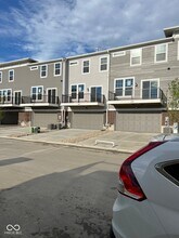 13733 Gatsby Dr in Fishers, IN - Building Photo - Building Photo