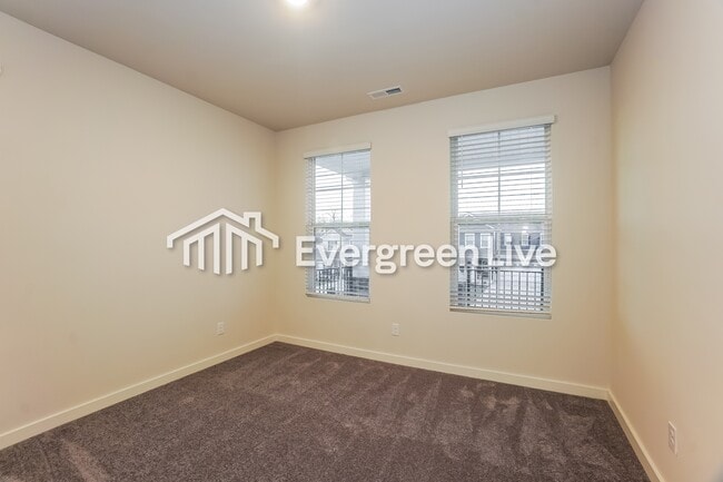 862 Bur Oak Ct in Clarksville, TN - Building Photo - Building Photo