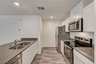 7379 Raimee Brk St in North Las Vegas, NV - Building Photo - Building Photo