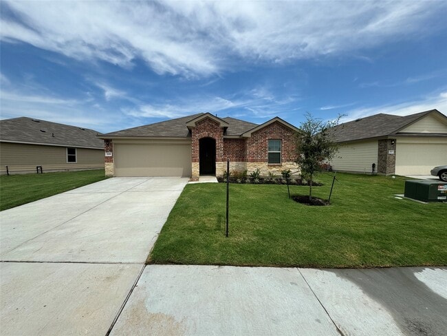 209 Blanco Dr in Huntsville, TX - Building Photo - Building Photo