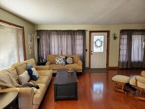 314 N Grove St in Bowling Green, OH - Building Photo - Building Photo