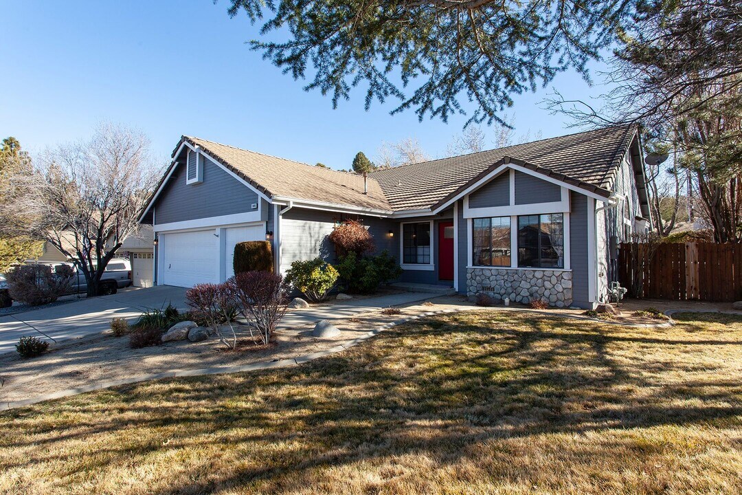 1648 Wheatgrass Dr in Reno, NV - Building Photo