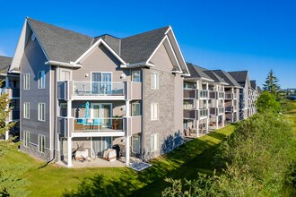 3000 Tuscarora NW in Calgary, AB - Building Photo - Building Photo