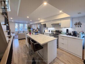 598 Crawford St in Toronto, ON - Building Photo - Building Photo