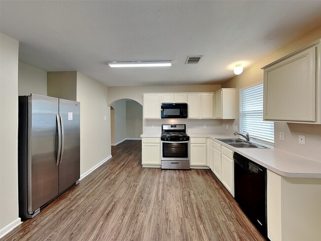 property at 11010 Heather Bluff Ln