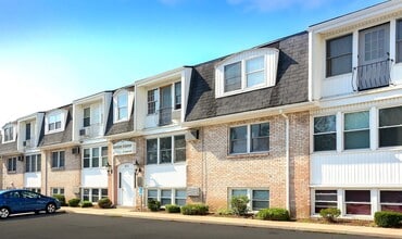 Berkley Manor Apartments in Buffalo, NY - Foto de edificio - Building Photo