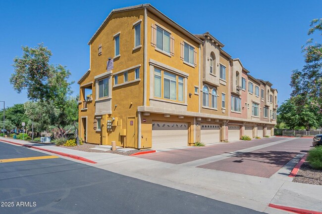 property at 900 S 94th St