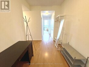 832-3832 Bay St. in Toronto, ON - Building Photo - Building Photo