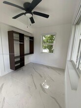1015 S 17th Ave in Hollywood, FL - Building Photo - Building Photo