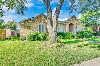 5409 Deer Brook Rd in Garland, TX - Building Photo - Building Photo