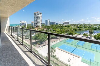 4901 Gulf Shore Blvd N in Naples, FL - Building Photo - Building Photo
