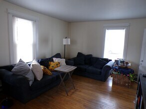 1145 Stillwater Ave in Orono, ME - Building Photo - Building Photo