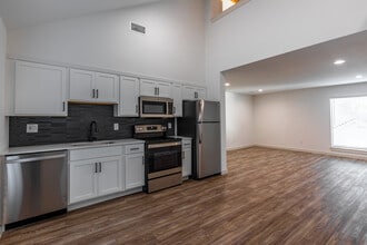 2909 Lucas in Dallas, TX - Building Photo - Interior Photo