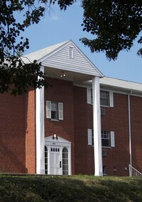 2500 Brookwood St in Harrisburg, PA - Foto de edificio - Building Photo