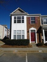 208 Bedwin Ct in Mauldin, SC - Building Photo