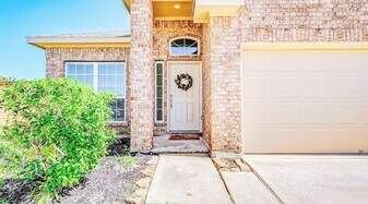 32706 Oak Heights Ln in Brookshire, TX - Building Photo