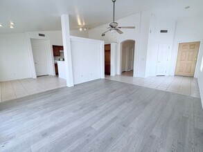 3016 S Elinore Dr in Tucson, AZ - Foto de edificio - Building Photo