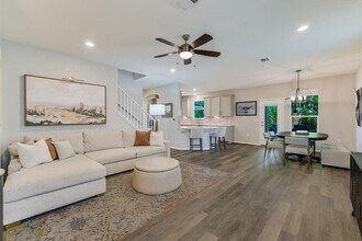 9012 Golden Leaf Dr in Austin, TX - Building Photo - Building Photo