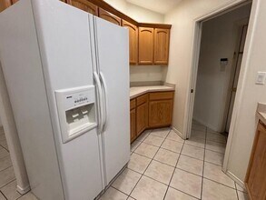 1391 Vista Escondida Ct SW in Los Lunas, NM - Building Photo - Building Photo