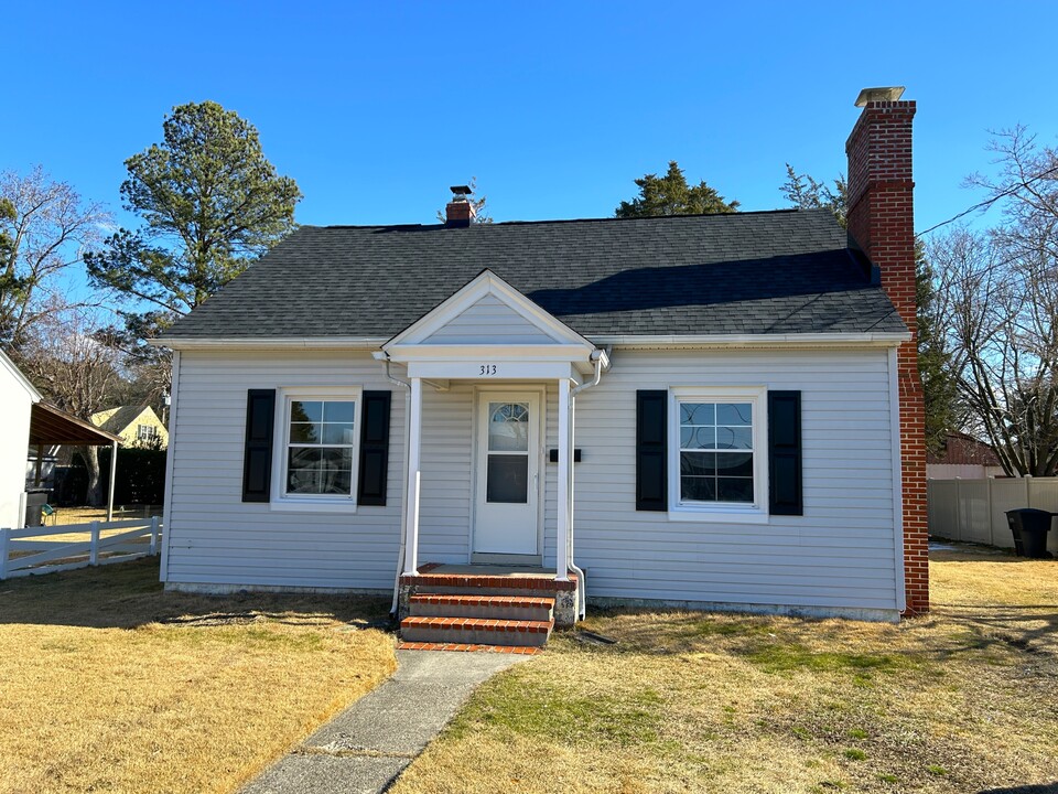 313 Park Heights Ave in Salisbury, MD - Building Photo