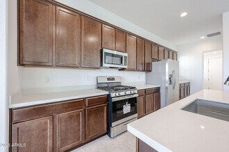 25076 N 77th Dr in Peoria, AZ - Building Photo - Building Photo