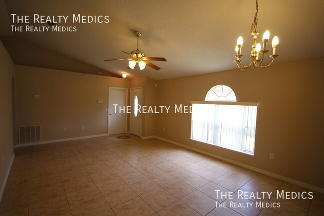7644 Harbor Lake Dr in Orlando, FL - Building Photo - Building Photo