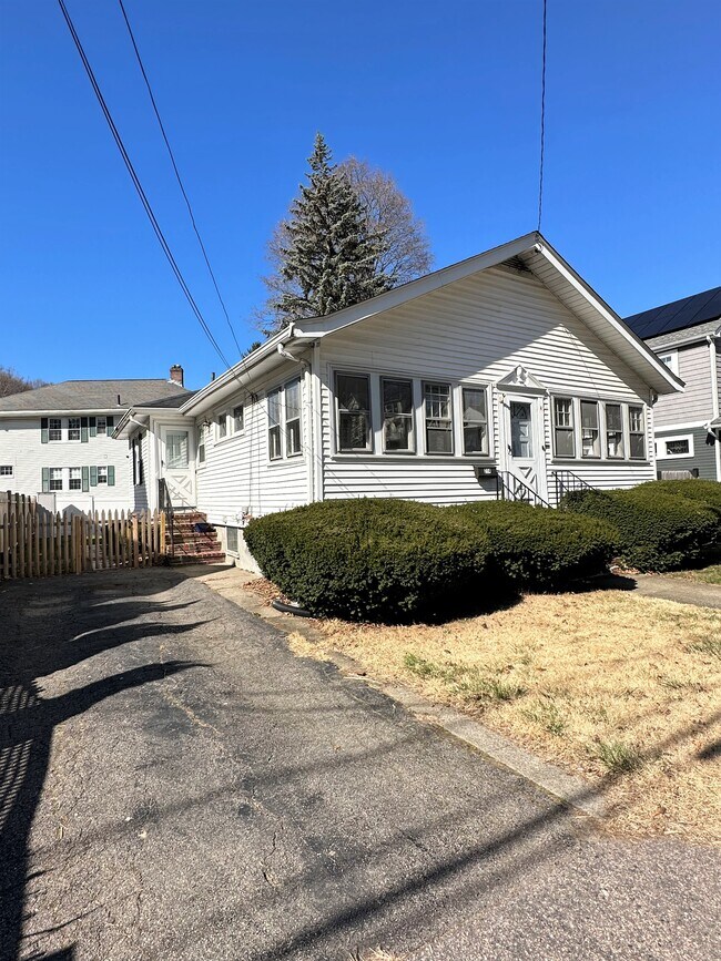 214 S Central Ave Rentals in Quincy, MA