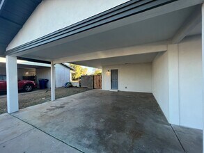 1877 E Loma Vista Dr in Tempe, AZ - Building Photo - Building Photo