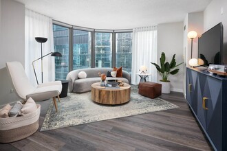 Shoreham and Tides in Chicago, IL - Foto de edificio - Interior Photo