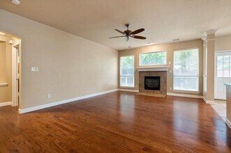6604 Convict Hill Rd in Austin, TX - Building Photo - Building Photo