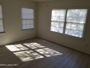 1912 45th St in Lubbock, TX - Building Photo - Building Photo