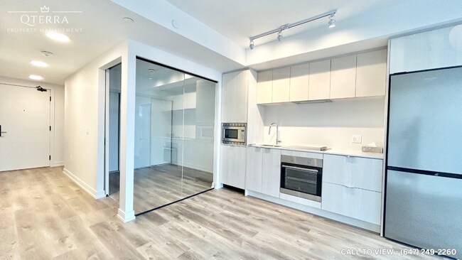 1 Jarvis St in Hamilton, ON - Building Photo - Building Photo