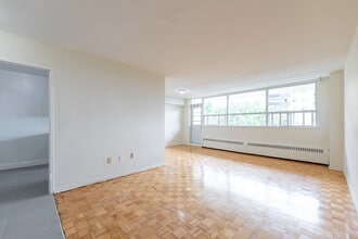 Buckingham House in Toronto, ON - Building Photo - Building Photo