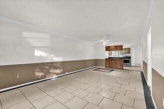 1271 Woodman Way in Orlando, FL - Building Photo - Building Photo