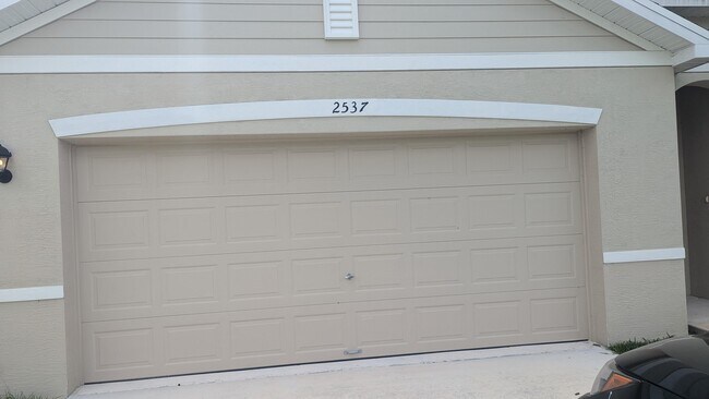 2537 SW Calder St in Port St. Lucie, FL - Building Photo - Building Photo