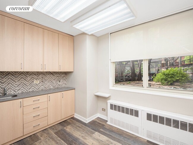 185 E 85th St in New York, NY - Building Photo - Building Photo