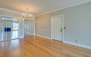 102 Sloan Rd in Nashville, TN - Building Photo - Building Photo