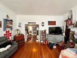 354 Tappan St, Unit 1 in Brookline, MA - Building Photo - Building Photo