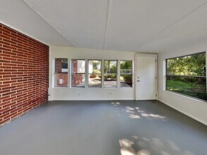 2816 Briarwood Dr E in Arlington Heights, IL - Building Photo - Building Photo