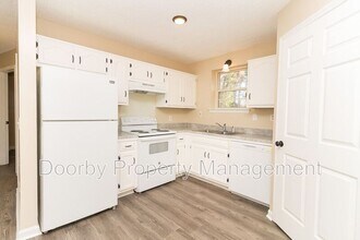 2425 Ashmore Ave, Unit Unit 4 in Chattanooga, TN - Building Photo - Building Photo