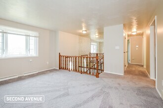 16 Cree Dr, Unit W-1110 in Greensburg, PA - Foto de edificio - Building Photo