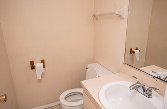 642 Eldorado St in Fort Pierce, FL - Building Photo - Building Photo