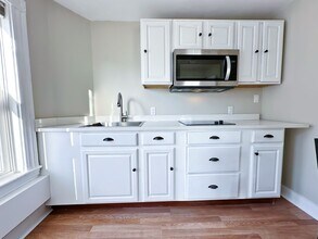 155 Spruce St in Watertown, MA - Building Photo - Building Photo